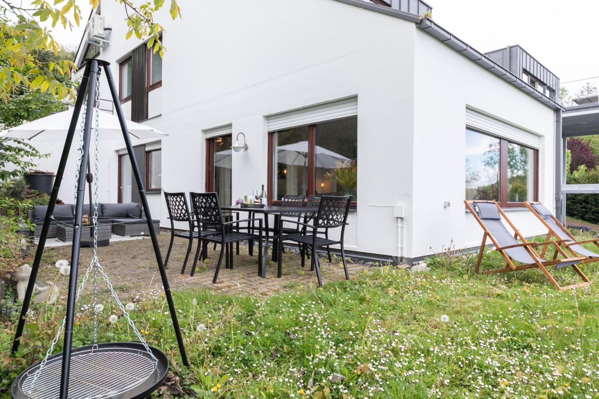 Cozy II Luxurioes Moselview Terrasse Garten Netflix 雷温 外观 照片